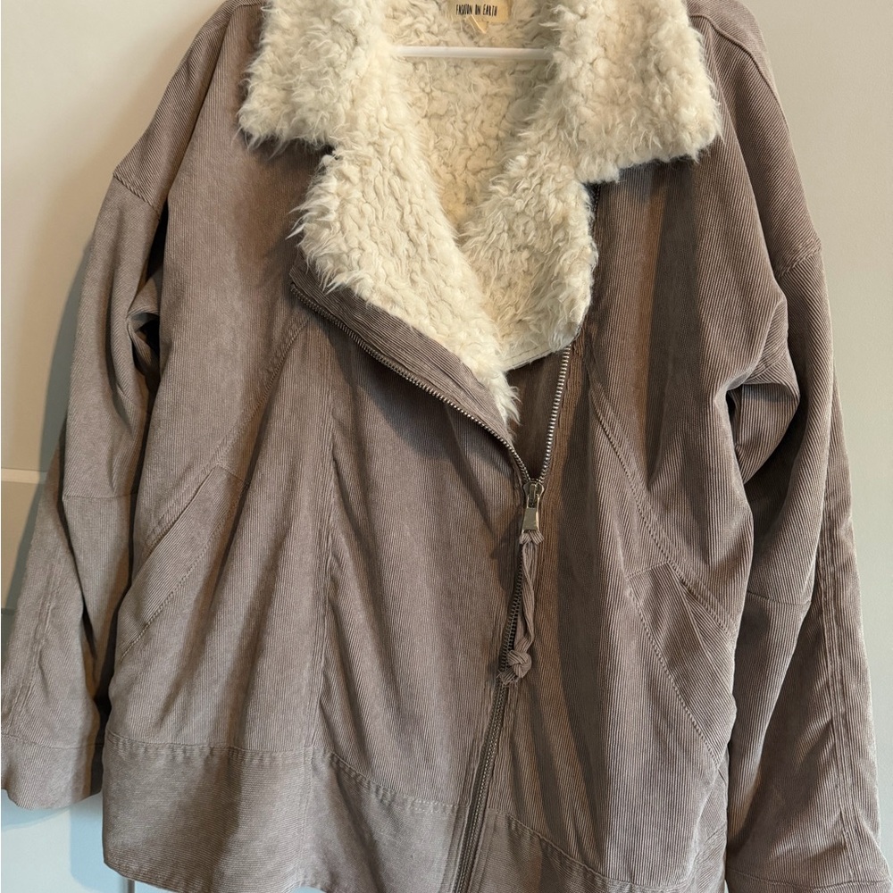Women's Cozy Shearling Jacket